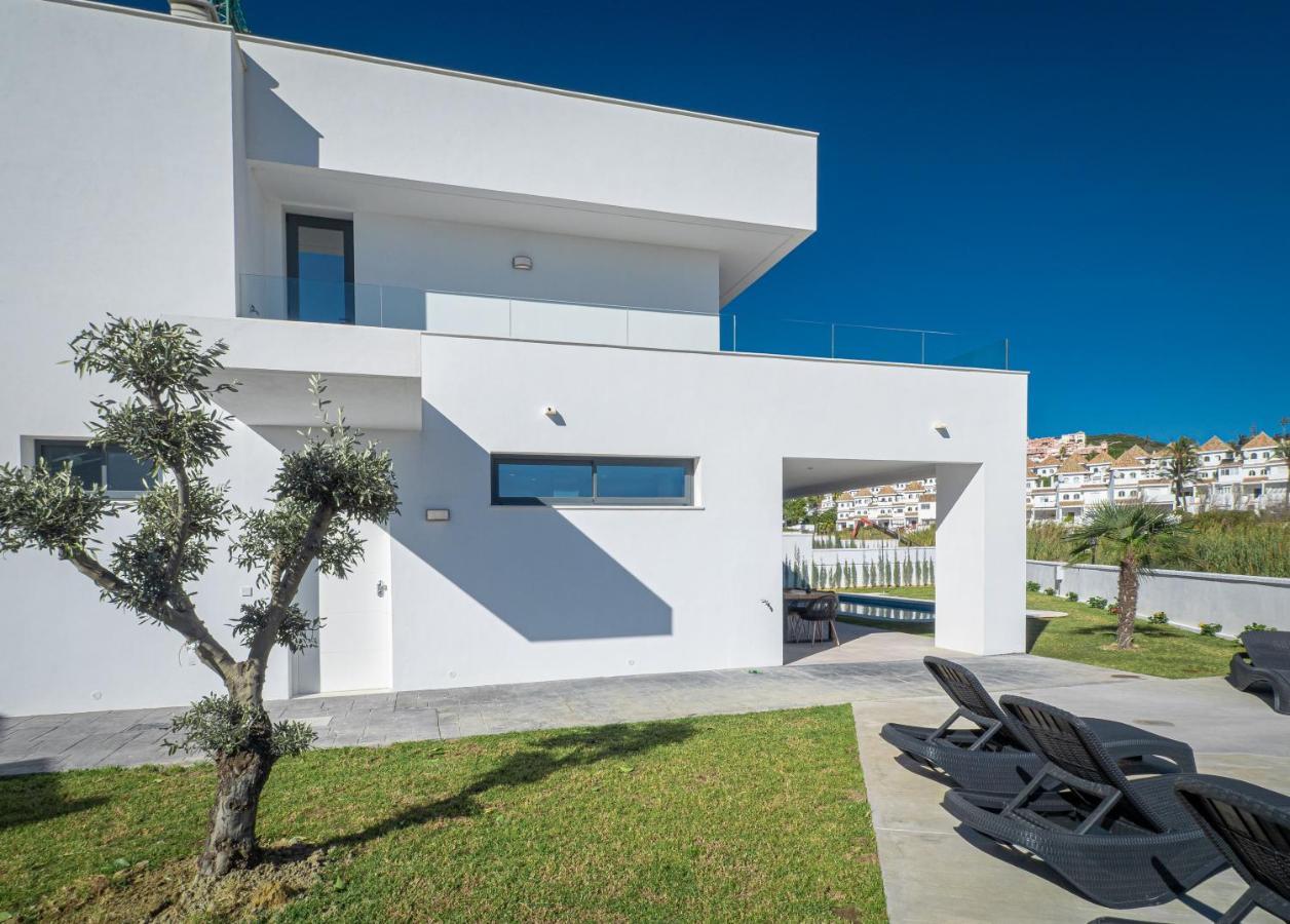 Villa Moderne Proche De La Mer Manilva Exteriör bild